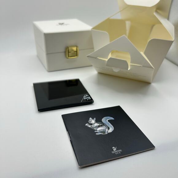 Swarovski 10-Year Jubilee Squirrel 1997 Crystal Figurine w/ Base & Box - Picture 5 of 16